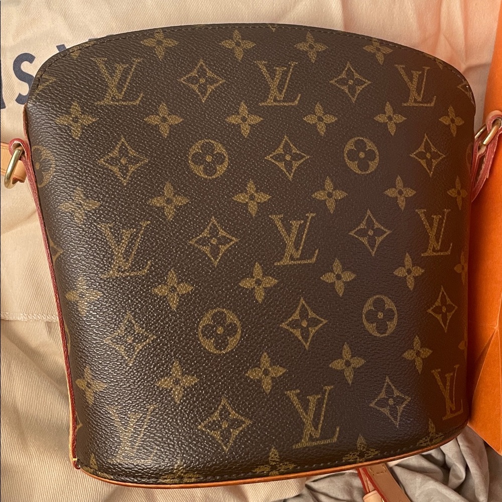 😍 Louis Vuitton Drouot Bag ❤️ Vintage, very clean